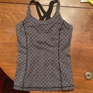 Lululemon Athletica Black and White Crisscross Tank Top 6